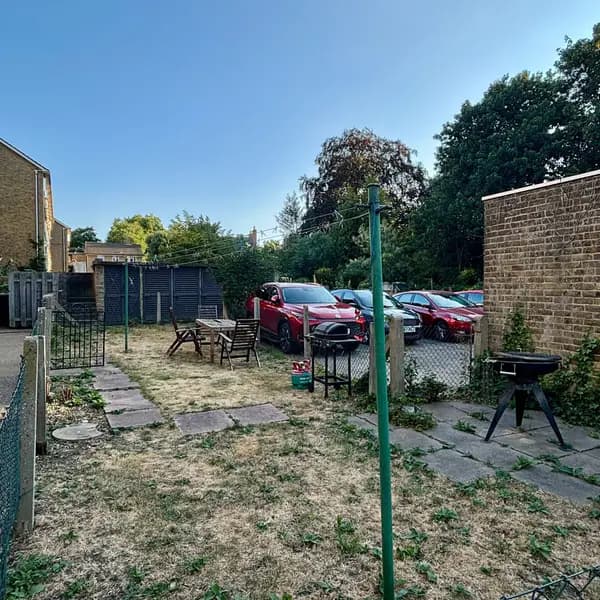 Spencer Park, London SW18 2SY, UK