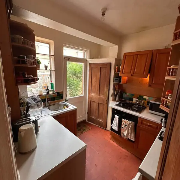 Beeches Rd, London SW17 7LY, UK