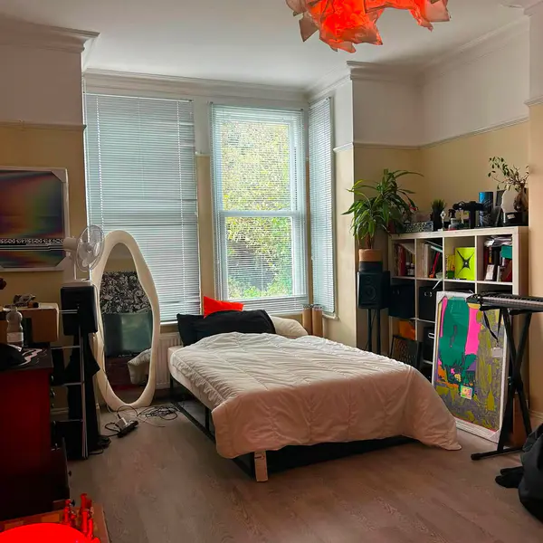 Finsbury Park, Station Pl, Finsbury Park, London N4 2DH, UK